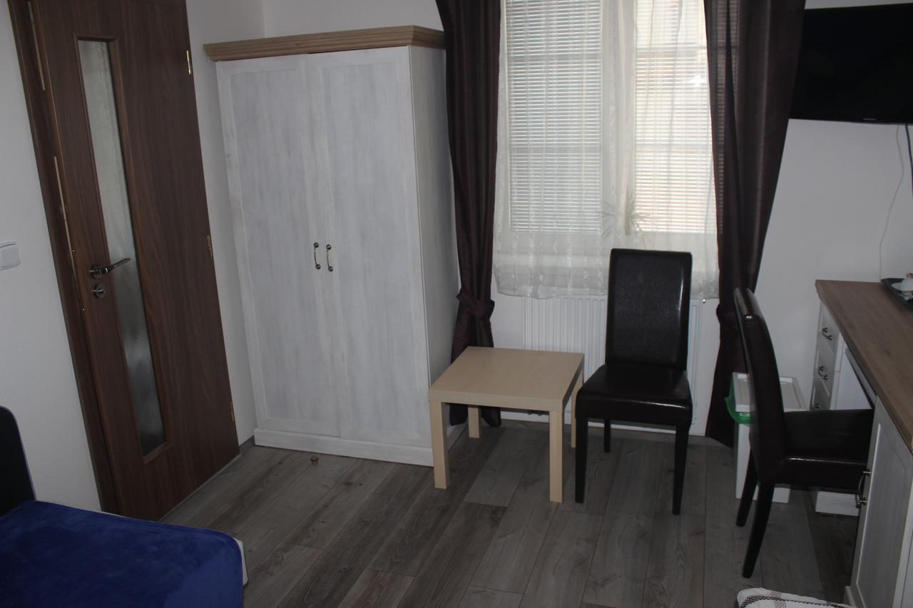 Penzion Vesely Zelezny Brod Exterior photo